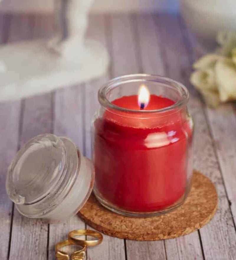 Rose Scented 4Oz Red Jar Candle